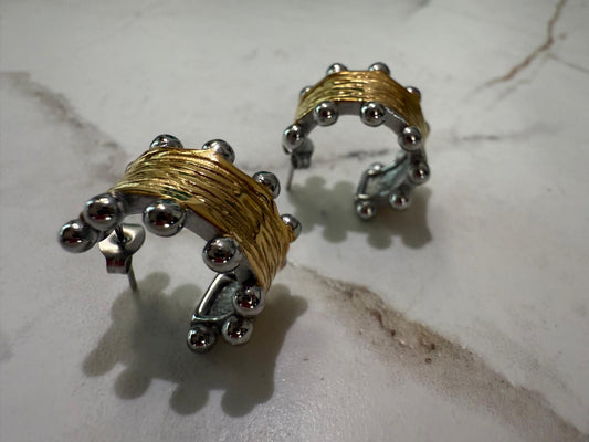 Refined Glow Earrings