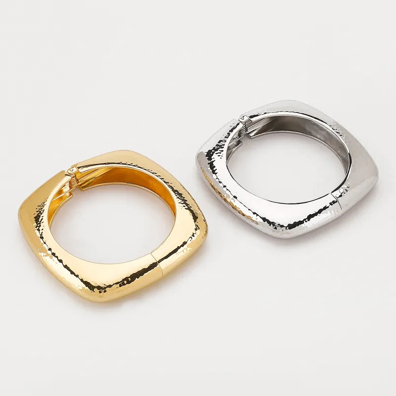 Viella Bangle