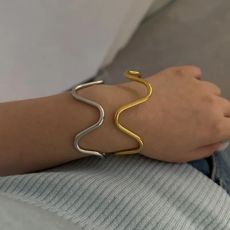 Stella Bangle Set