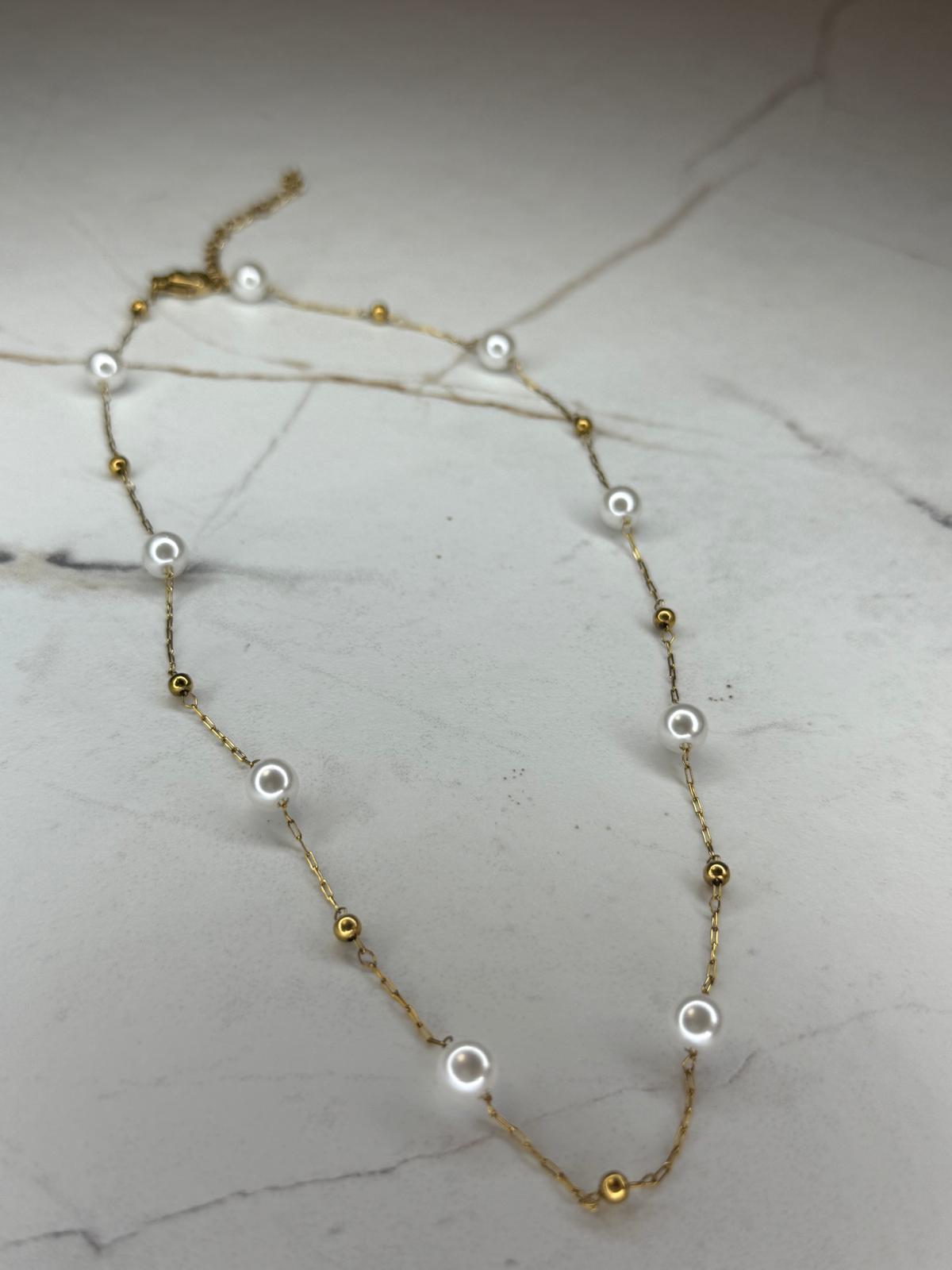 Pearlina Necklace