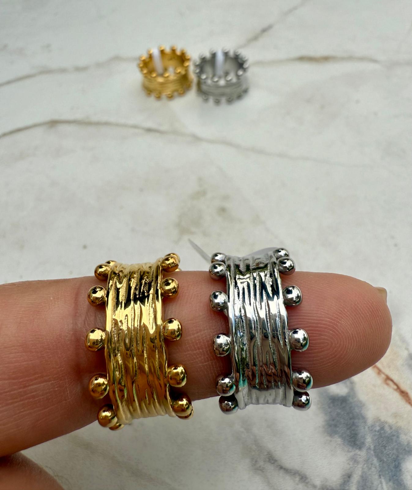 Textured Dots Band Ring