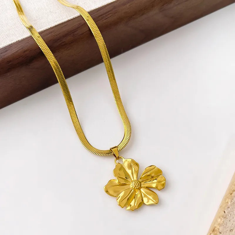 Golden Lily Necklace