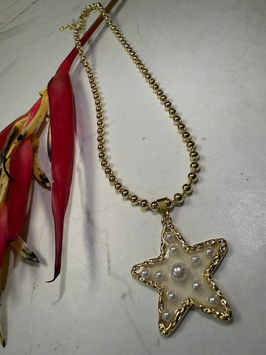 Céleste Star Necklace