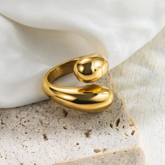 Amara Ring