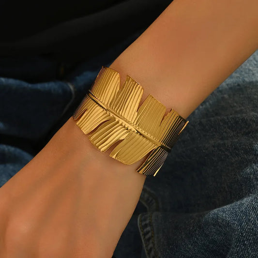 Solora Leaf Bracelet
