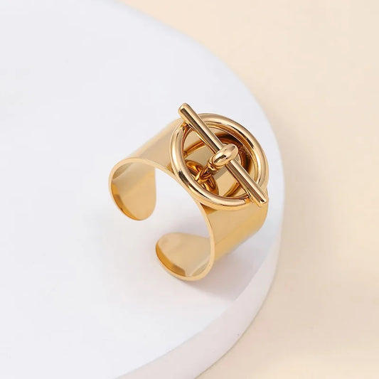 Lush Orbit Ring