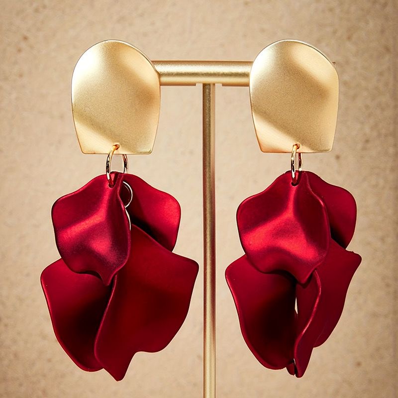 Elán Petal Earrings
