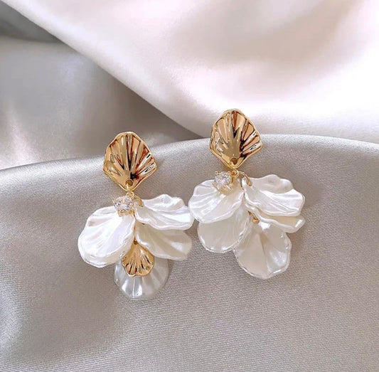 Aure Petal Earrings
